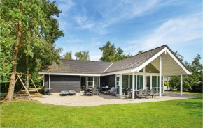 Beautiful Home In Væggerløse With Sauna Bogø By